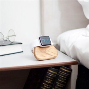 shop5833800.pictures.Apple-Watch-standaard-docking-station-Olijfhout.jpg